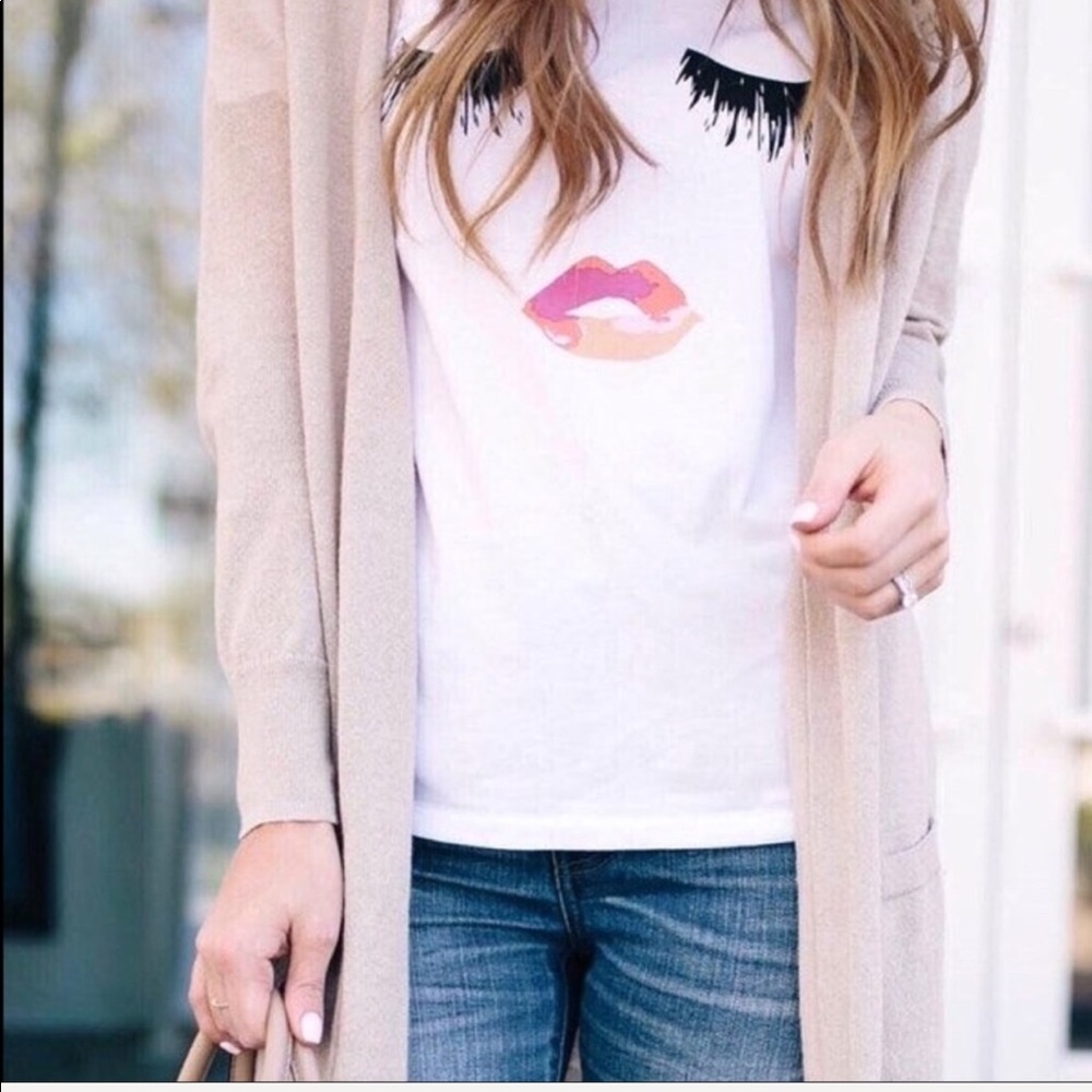 Eyelash Graphic Tee - Picture 3 of 5